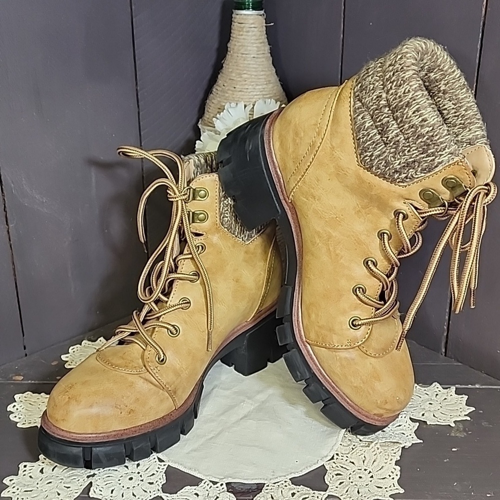Altar'd State boots Size 6.5